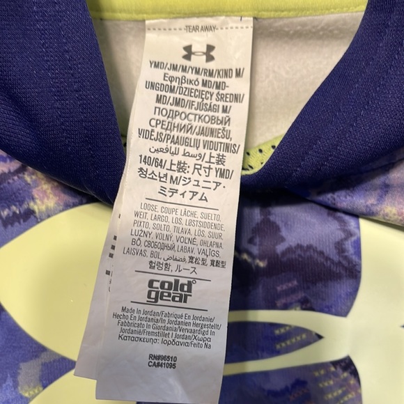 Under Armour sweatshirt in size Youth Medium YMD. NWOT - Picture 9 of 9